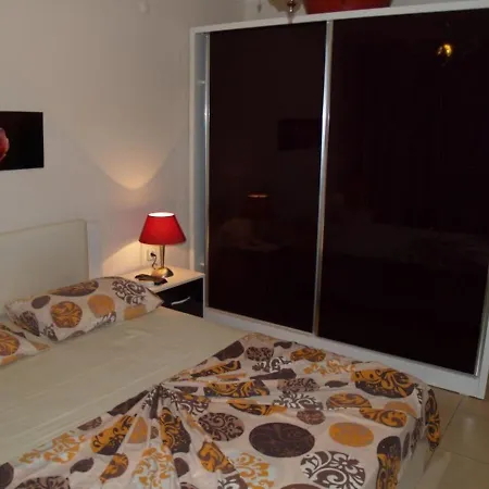 Apartment Royal 2 *